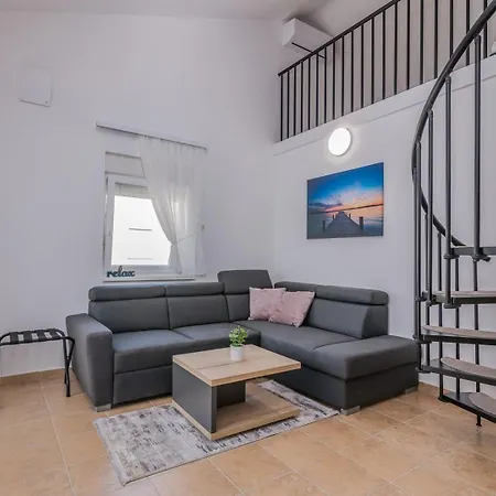 Apartmán Tries 5 With Heated Pool And Sea View Klimno