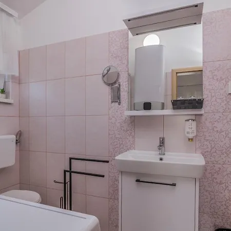 Tries 5 With Heated Pool And Sea View Klimno