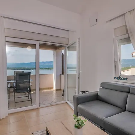 Tries 5 With Heated Pool And Sea View Apartmán Klimno