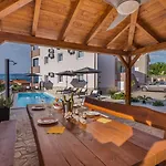 شقة Tries 5 With Heated Pool And Sea View